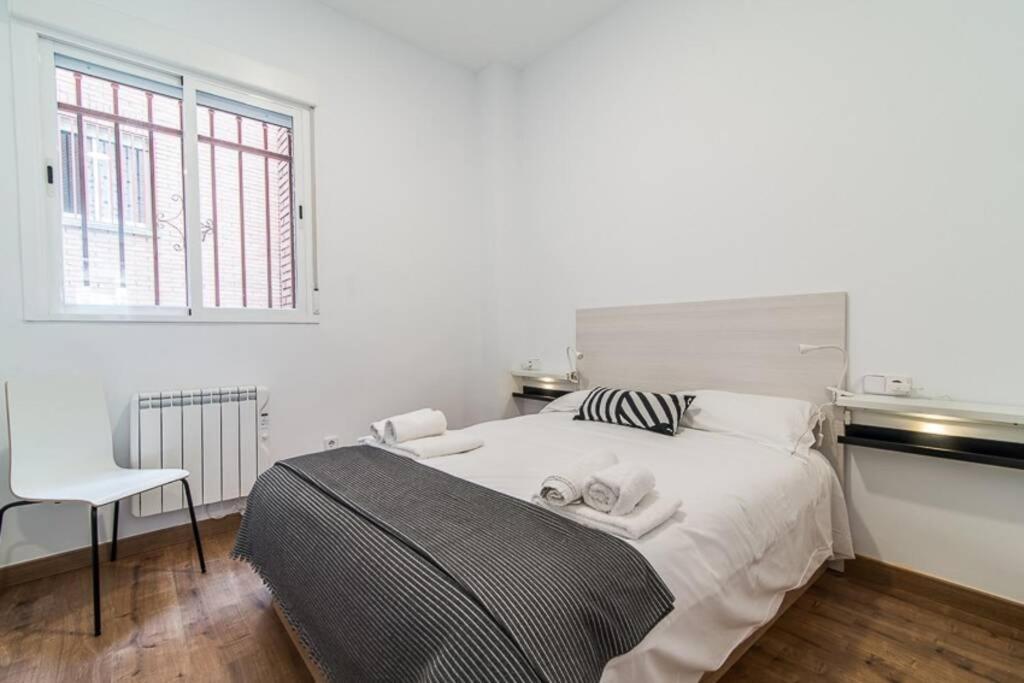 #15PIN-2 Apartamento de un dormitorio en Tetuán Madri Exterior foto